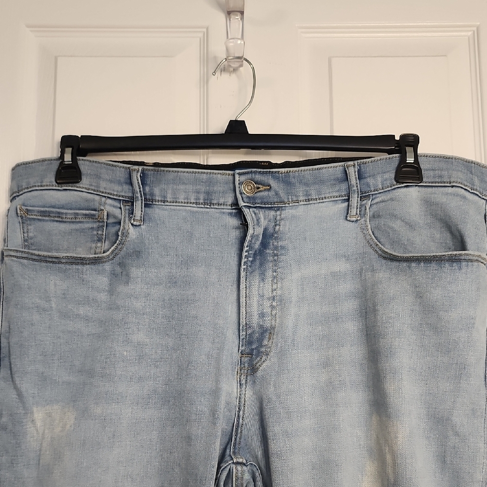 Old Navy Light Blue Relaxed Men's Jeans - Picture 2 of 8